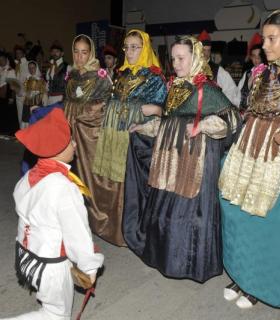 La muestra de danzas rituales vuelven a las fiestas patronales de La Guancha, en su VIII edición. · foto 2