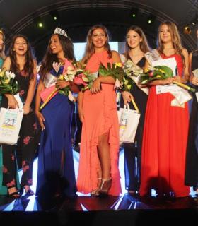 Más de 1.000 espectadores asisten a una glamurosa y elegante Gala Miss Antigua 2016. · foto 4