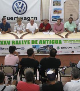Los tramos nocturnos inician el XXV Rallye de Antigua. · foto 1