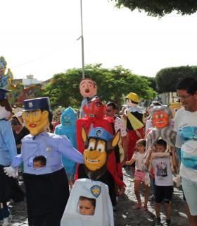 Los niños fueron los verdaderos protagonistas del 2º Encuentro de Papagüevos celebrado este fín de semana en Guía. · foto 2