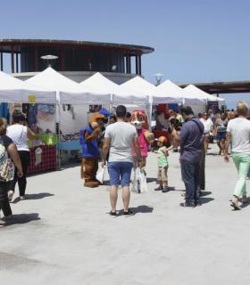 Éxito de participación comercial y de público en la Feria de Saldos de Tacoronte. · foto 3