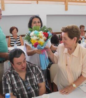 El Ayuntamiento de Antigua rinde homenaje a sus mayores. · foto 1