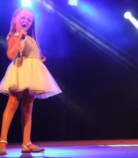 Fiesta de talentos en la Scala en Hi-Fi Infantil de las Fiestas de Antigua 2016 · foto 6
