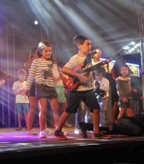 Fiesta de talentos en la Scala en Hi-Fi Infantil de las Fiestas de Antigua 2016 · foto 3