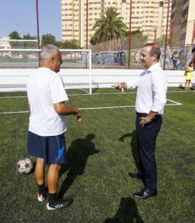El Ayuntamiento de Las Palmas de G.C. da respuesta a demandas históricas de los vecinos en Cruz de Piedra. · foto 4