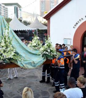 Vecinos y amigos de Los Llanos vibran con la festividad de Nuestra Señora de Regla. · foto 3