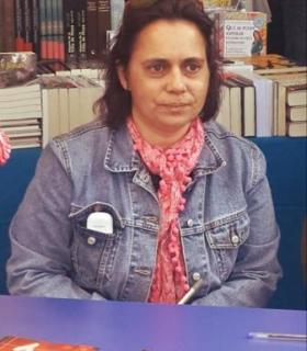 Dunia Sánchez Padrón apuesta por acercar el arte del dibujo a los más pequeños de la casa. · foto 4