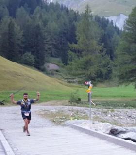 El atleta de Pájara, Paco Sánchez, completó con éxito el Ultratrail del Mont Blanc. · foto 1