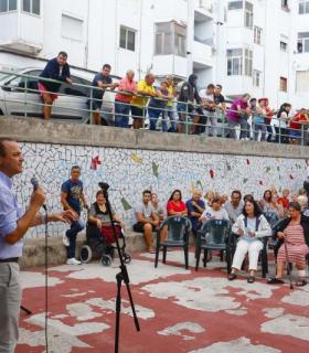 El Alcalde Hidalgo explica en Tamaraceite las ventajas de solicitar Ayuda a la Vivienda Habitual. · foto 2