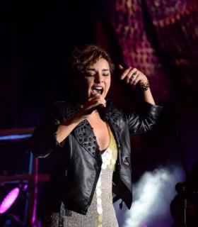 Actuación de Chenoa en Tacoronte, Tenerife. Gala de Arte 2016 · foto 49