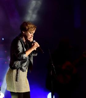 Actuación de Chenoa en Tacoronte, Tenerife. Gala de Arte 2016 · foto 6