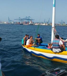 El Ayuntamiento de Las Palmas de G.C. forma a cerca de un centenar jóvenes del municipio como futuros tripulantes de Vela Latina. · foto 2