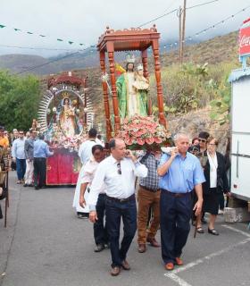 Fiestas de Machado 2016: Misa y procesión de la Virgen del Rosario. · foto 8
