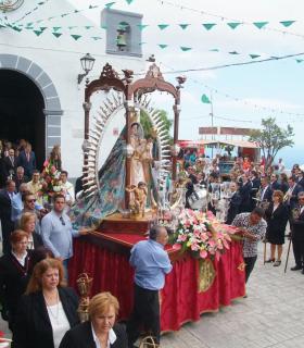Fiestas de Machado 2016: Misa y procesión de la Virgen del Rosario. · foto 6