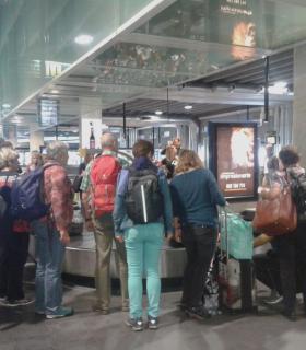 La Palma recibe los primeros vuelos procedentes de Londres y Zurich de la temporada de invierno. · foto 1