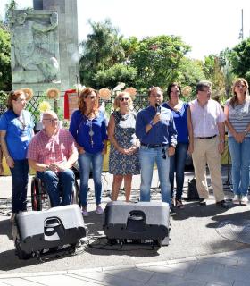 Más de un centenar de asociaciones toman parte en el II Encuentro ciudadano Conred de Santa Cruz de Tenerife. · foto 2