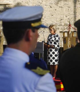 La ciudad de Las Palmas de Gran Canaria celebra el 421 aniversario de la Batalla de La Naval con un homenaje a los caídos y una parada militar. · foto 6