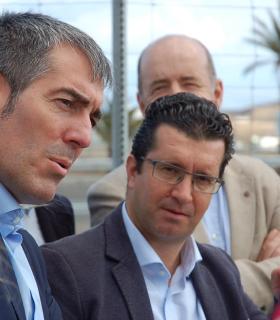El presidente de Canarias se compromete a incluir las pasarelas peatonales de la IV Fase de la Circunvalación contempladas en el proyecto original. · foto 11