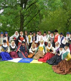 La Asociación Cultural Pinolere concede, POR UNDECIMO AÑO CONSECUTIVO, los CHO FERIANTES DE HONOR 2016. · foto 2