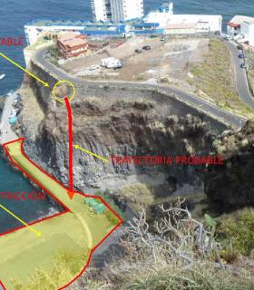 El Ayuntamiento de Tacoronte cierra preventivamente el acceso al embarcadero de Mesa del Mar por riesgo de desprendimientos. · foto 2