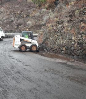 La borrasca deja más de 30 litros en Puntagorda y pequeñas incidencias en las carreteras de La Palma. · foto 6