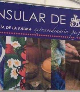 La Feria Insular de Artesanía ha recibido la visita de casi 3.000 personas en sus dos primeros días de apertura al público. · foto 4