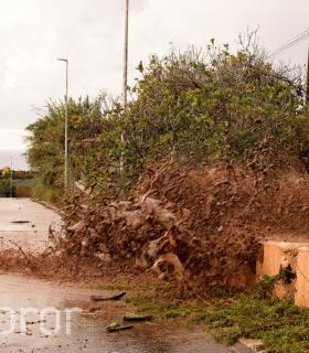 En la tarde de hoy el municipio norteño de Tacoronte ha visto correr sus barrancos. · foto 4