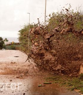 En la tarde de hoy el municipio norteño de Tacoronte ha visto correr sus barrancos. · foto 6