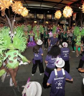 La ciudad de Las Palmas de G.C. muestra el Carnaval a los regatistas de la ARC. · foto 3