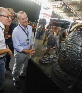El Alcalde Hidalgo valora el Festival Manga y la Cómic Can como uno de los eventos más importantes de la capital grancanaria al ser capaz de atraer a 20.000 asistentes. · foto 4