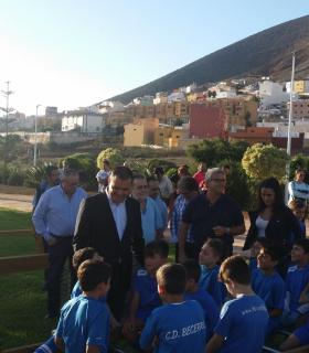 Santa María de Guía cuewnta desde hoy con un parque urbano de más de 9.000 metros cuadrados muy cerca del nuevo Mercado Agrícola Comarcal. · foto 5