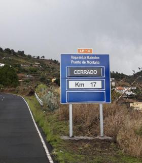 El Cabildo de La Palma cierra al tráfico la carretera LP-4, que da acceso al Roque de Los Muchachos · foto 2
