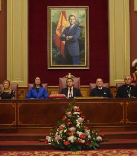 Juan Arencibia de Torres recibe el título de Hijo Adoptivo de Santa Cruz de Tenerife. · foto 2