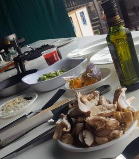 La IV Ruta de la Tapa de Setas de El Rosario entra en su ecuador con unas mil tapas vendidas cada fin de semana. · foto 2
