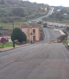 El Cabildo de La Palma avanza en los trabajos de repavimentado de la LP-114 en Garafía. · foto 2
