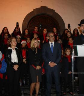 Santa Cruz de La Palma da inicio al programa de fiestas de Navidad con el encendido de luminarias y la lectura del pregón. · foto 3