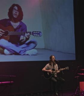 Los 15 finalistas del primer certamen de canción de jóvenes organizado por la Concejalía de Juventud graban un disco colectivo en el CICCA. · foto 3