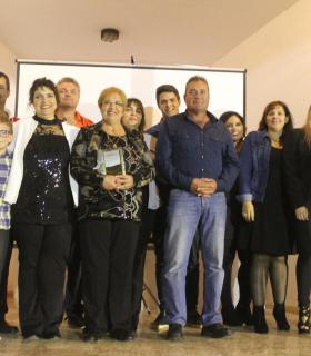 Emotivo homenaje de Los Alares a su vecina Inés Medina Batista. · foto 3