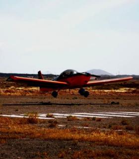 17 avionetas se dan cita en Antigua en su travesía por Canarias y Marruecos. · foto 2