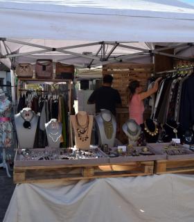 Fomento de Gáldar valora como un “éxito” la feria comercial de este sábado. · foto 4