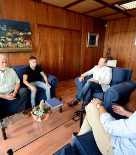 El alcalde felicita al boxeador grancanario Samuel Carmona por su actuación en las Olimpiadas de Río. · foto 3
