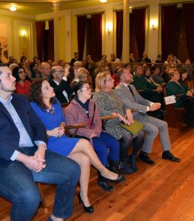 Gáldar rinde tributo a sus maestros jubilados en el Día del Enseñante. · foto 2