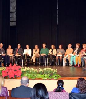 Gáldar rinde tributo a sus maestros jubilados en el Día del Enseñante. · foto 4