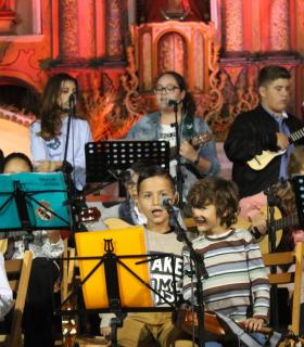 Dulce y entrañable Encuentro Insular de Villancicos Antigua 2016 el ofrecido por las corales infantiles, de baja estatura y altas voces. · foto 1