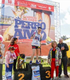 La primera carrera solidaria Perro-Amo de Las Palmas de Gran Canaria se celebra con gran éxito de participación. · foto 11