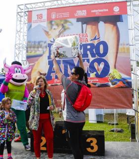 La primera carrera solidaria Perro-Amo de Las Palmas de Gran Canaria se celebra con gran éxito de participación. · foto 9