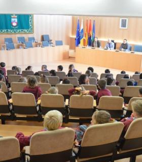 Escolares del municipio de Tías cantan a la Navidad. · foto 2