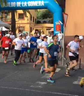 Vallehermoso cierra el año con una gran fiesta running. · foto 1