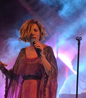 Sole Giménez y los parranderos ponen el broche de oro a la Semana Cultural Playa de la Cebada. · foto 6