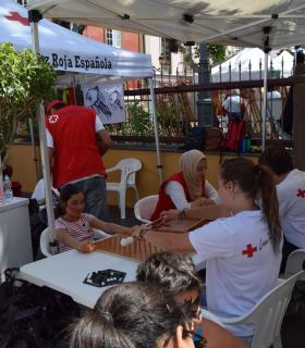 “Juntos Avanzamos” convierte la Plaza de Santiago en una fiesta de la unión vecinal y del trabajo colectivo. · foto 2